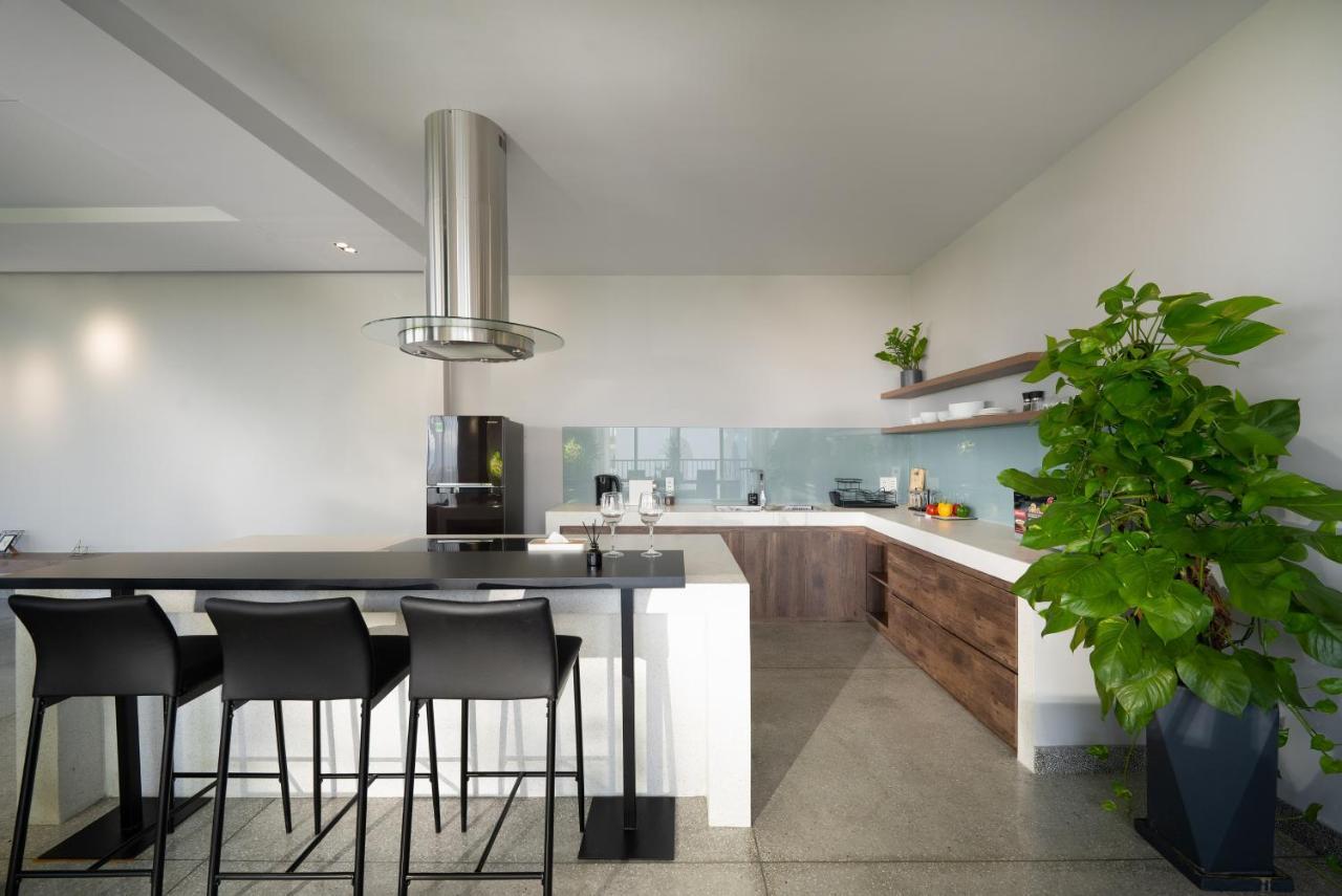 The Sense Apartment - Modern, Near My An Beach Da Nang Bagian luar foto